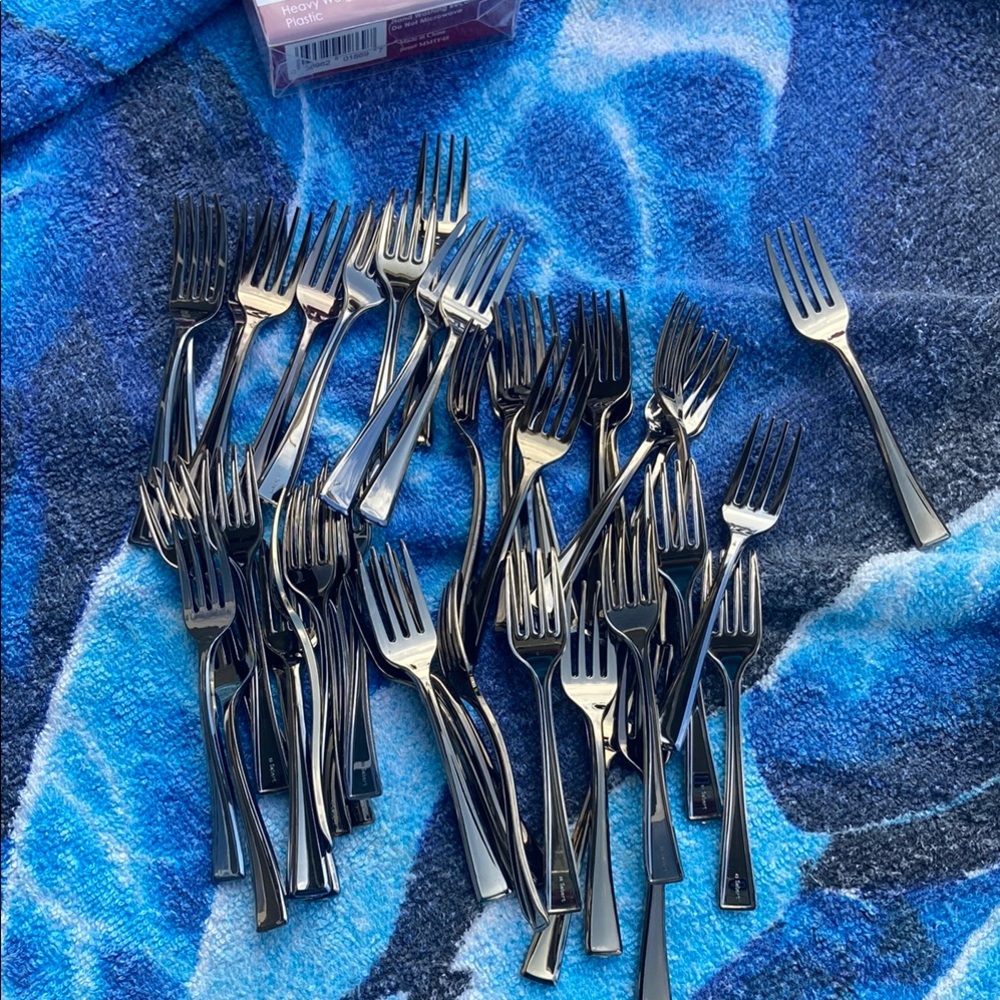 Plastic Mini Appetizer Forks - Picture 2 of 3